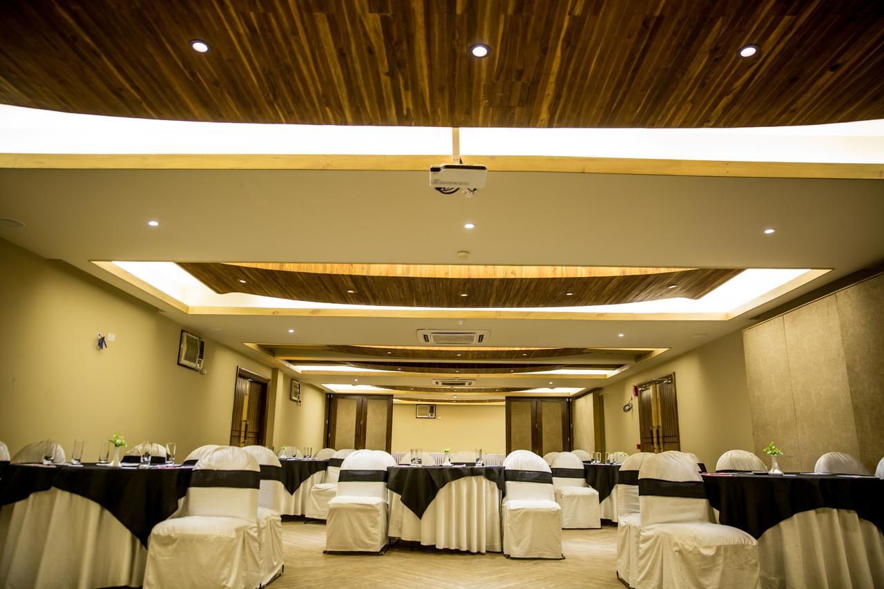 Downtown Resorts Nh8 Dhāruhera Εξωτερικό φωτογραφία